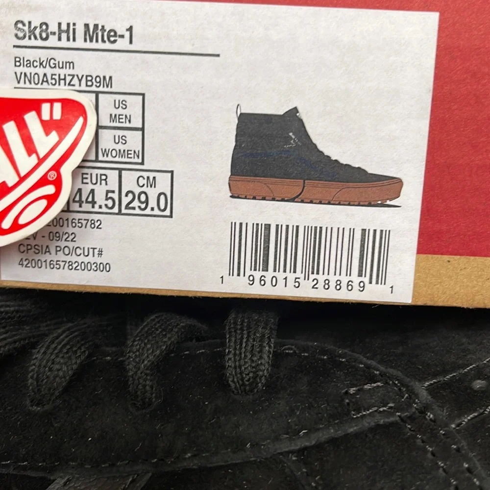 Vans Men’s Sk8-Hi Mte-1
Black/Gum
VN0A5HZYB9M
 boots - sneakers - athletic - Picture 16 of 16